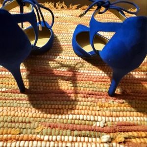 Unisa Electric blue pumps